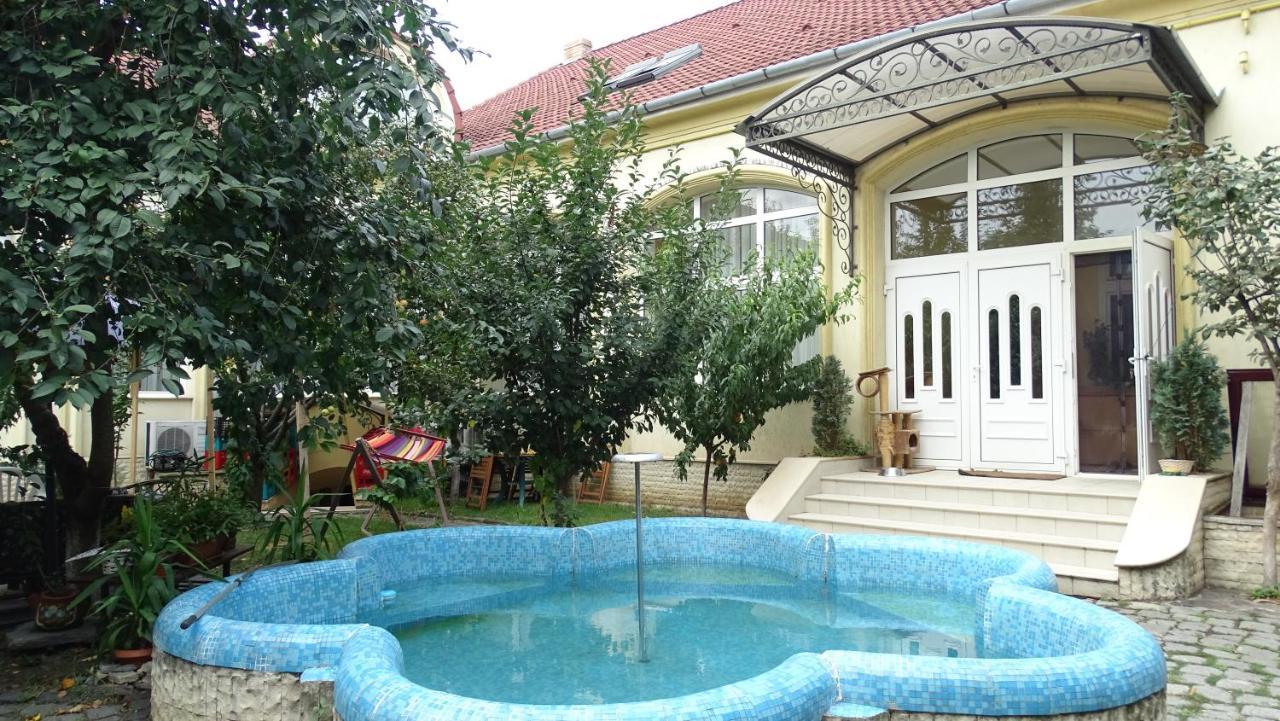 Casa Elysee Hotel Deva Exterior photo